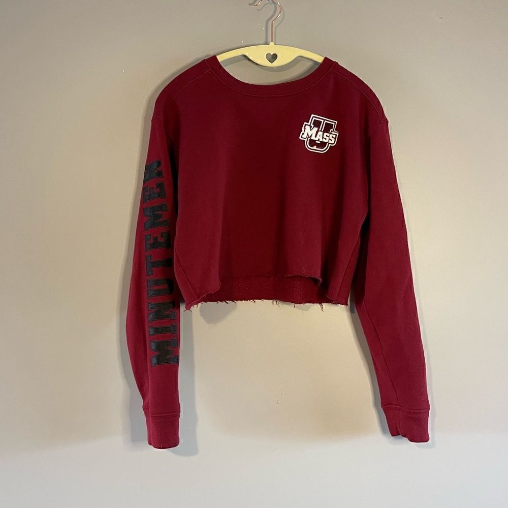 Victoria's Secret PINK BurgundyβUMassβMinutemenβCroppedβSweatshirtβ|βSZβXS